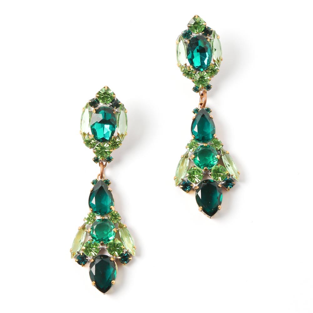 アンティーク・チェコ雑貨のお店 bábovka コスチューム・ジュエリー工房新作 カットガラスのピアス 8.2cm